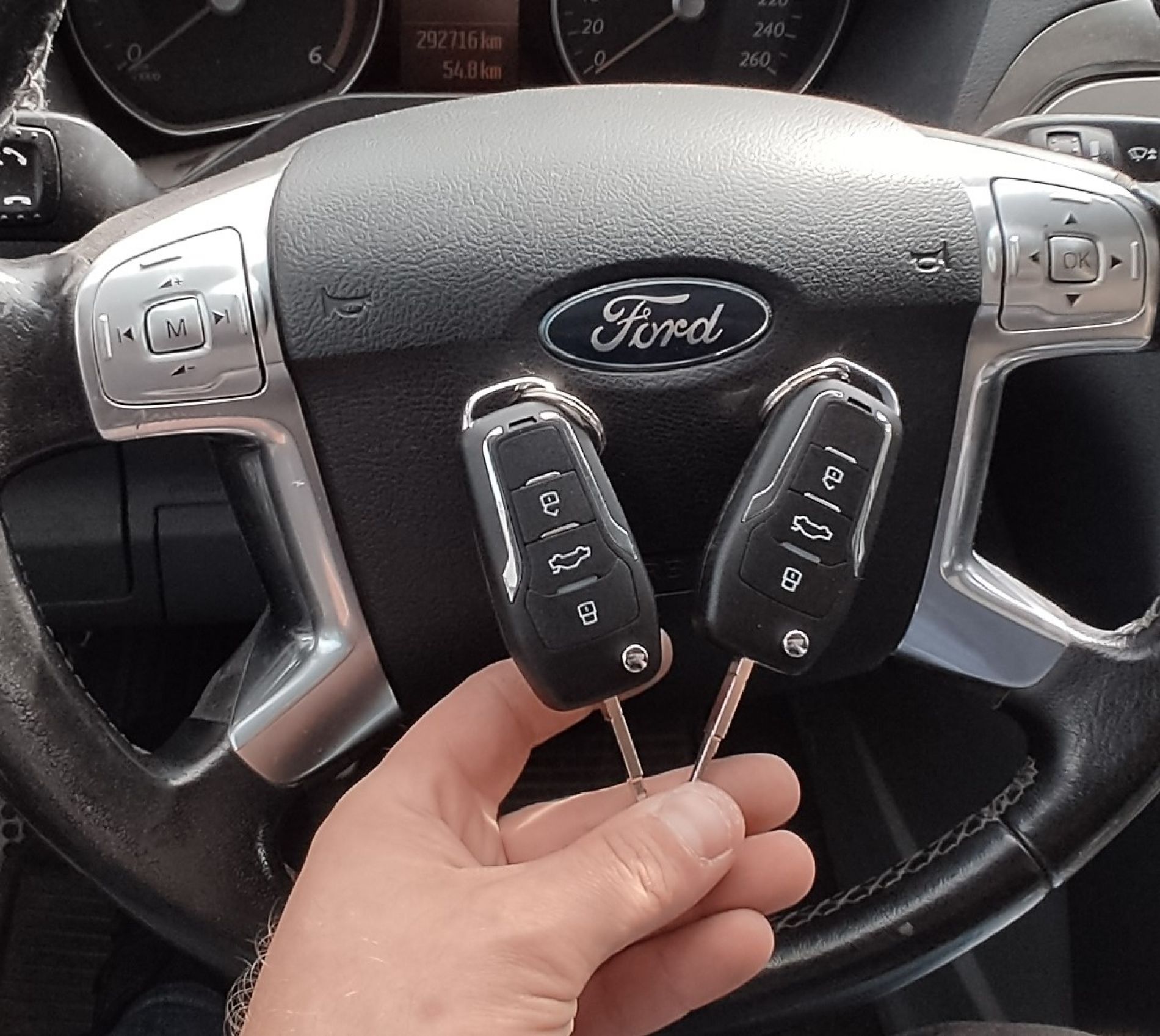 Dorobienie grotu kluczyka do Forda C-MAX