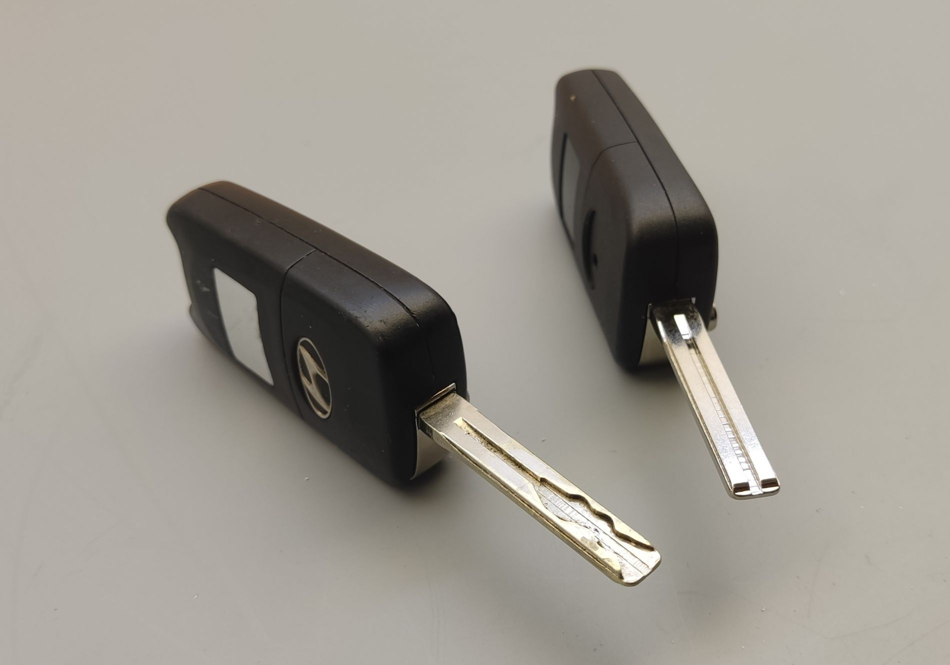 Jak wymienić obudowę klucza w Hyundaiu i20 z 2008 roku?